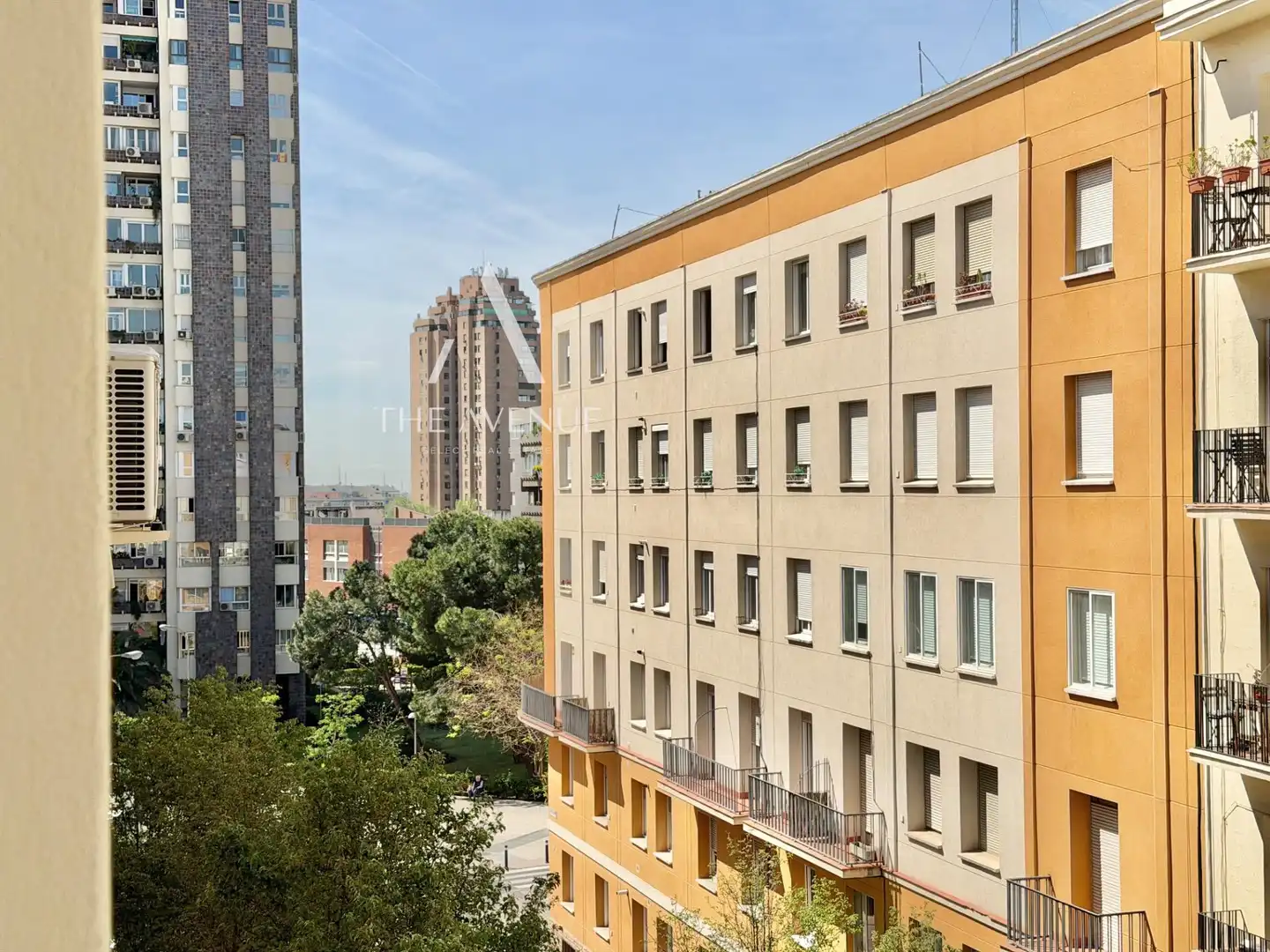 Exterior view of Apartments for sale in Madrid  with Heating