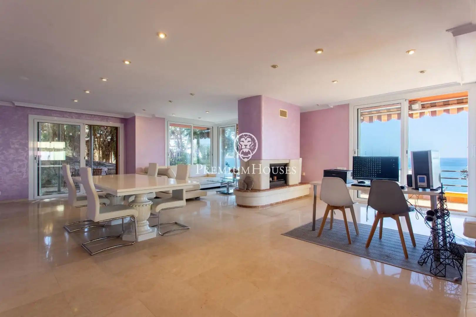 Comedor de Casa o chalet en venta en Arenys de Mar con Calefacción, Jardín privado y Terraza