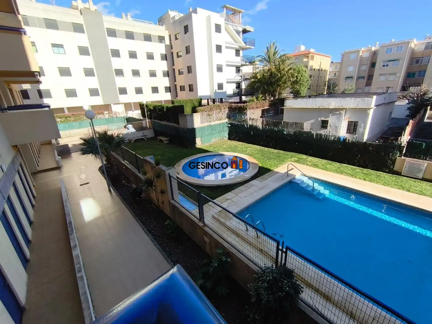 Piscina de Apartamento de alquiler en Bellreguard con Aire acondicionado, Calefacción y Jardín privado
