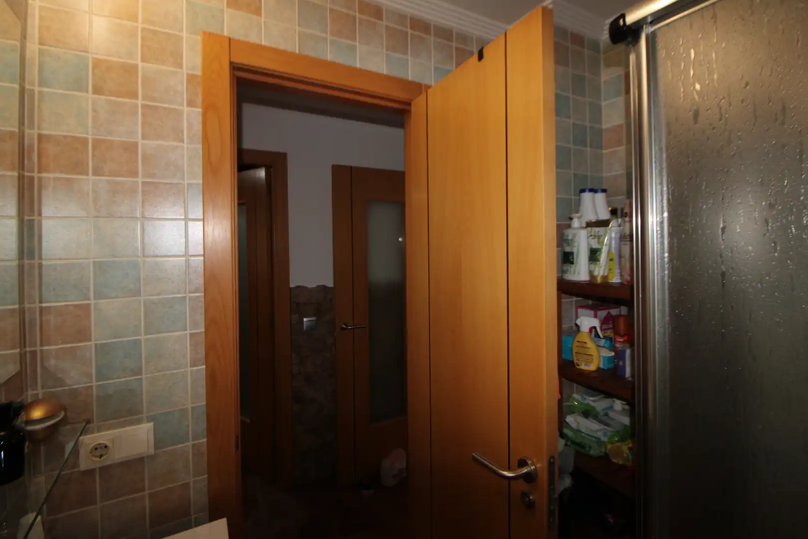 Bany de Casa adosada en venda en El Portil amb Calefacció, Terrassa i Forn