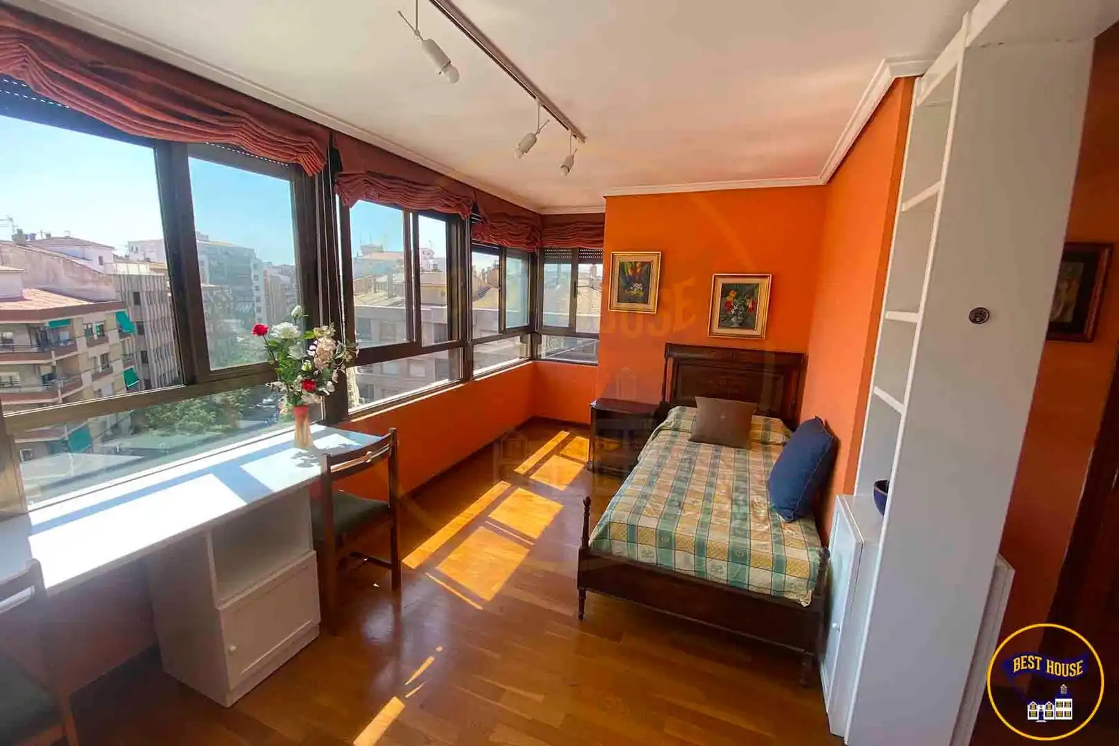 Bedroom of Flat for sale in Cuenca  with Air Conditioner, Heating and Parquet flooring
