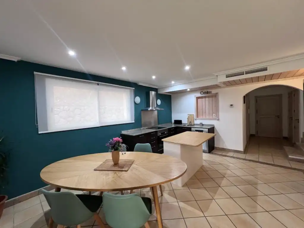 Cocina de Apartamento de alquiler en Calvià con Aire acondicionado, Jardín privado y Terraza