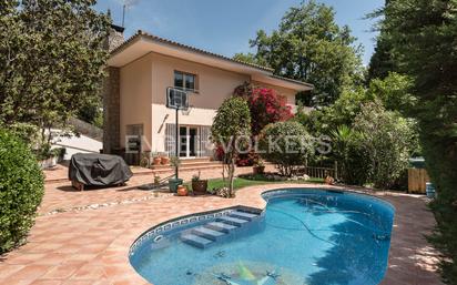 Exterior view of House or chalet for sale in Sant Cugat del Vallès  with Heating, Private garden and Terrace