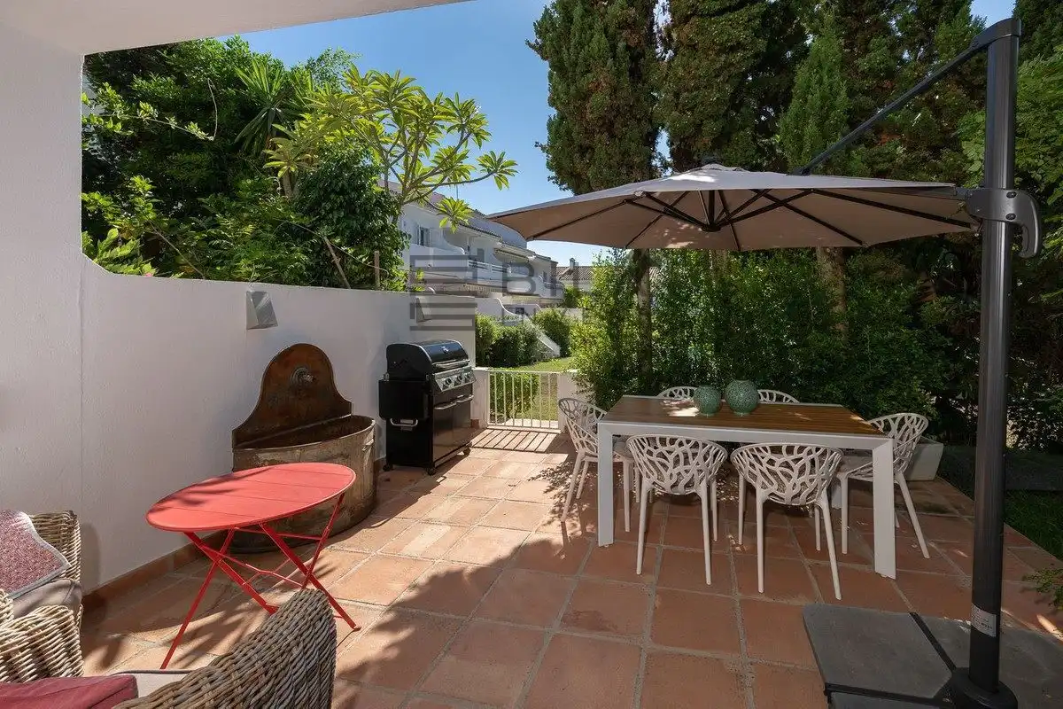 Reihenhaus mit Pool zum Verkauf in Urb. Villas en Artola Golf, imagen 6