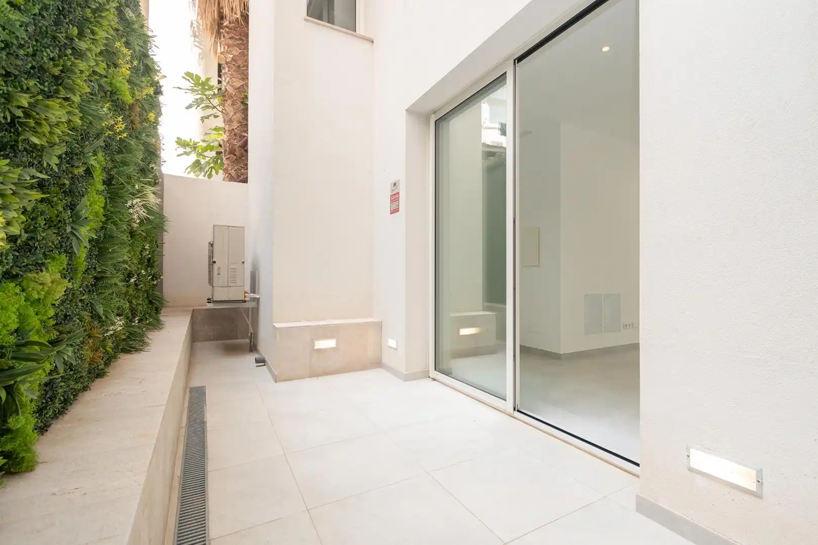 Business premises for sale in Carrer de Fra Luis de León, imagen 10