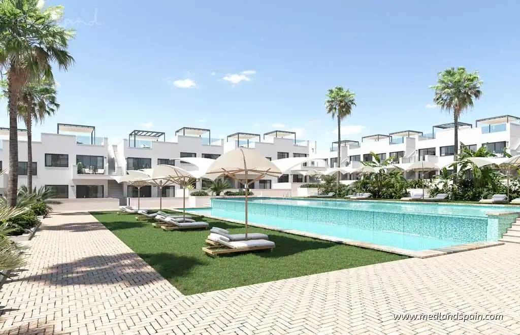 Apartamento con piscina en venta en Los Balcones - Los Altos, imagen 11