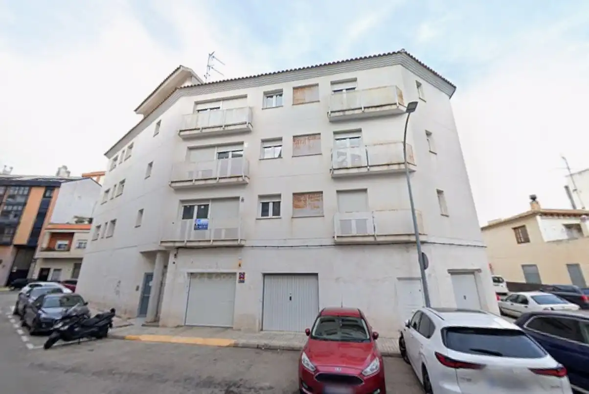 Vista exterior de Edifici en venda en Gandia