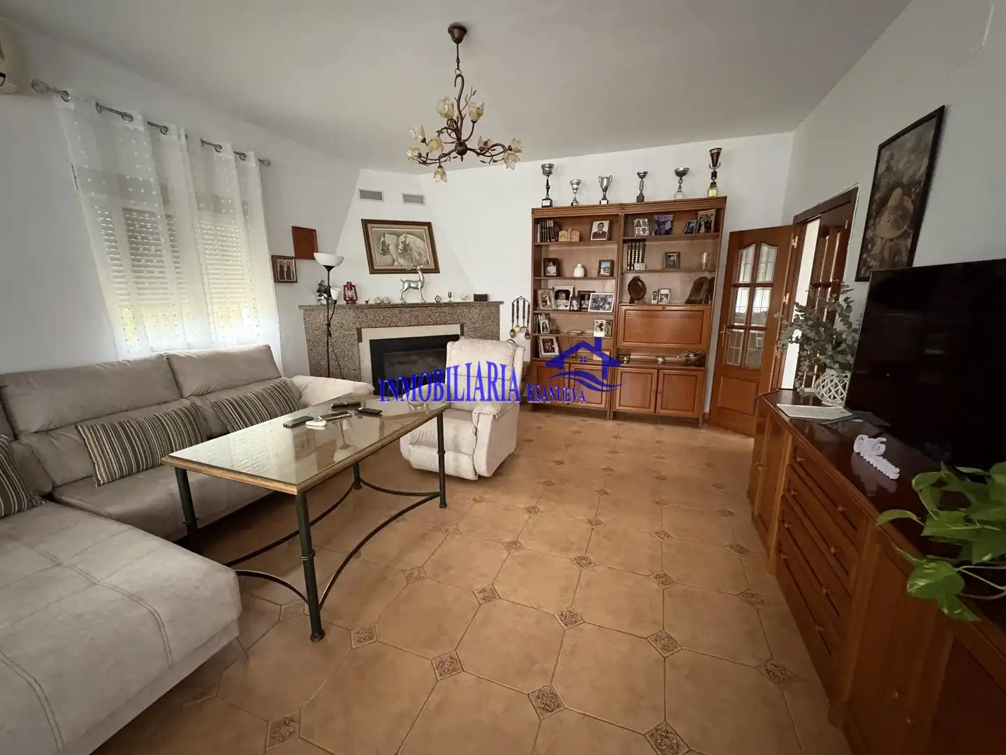 Living room of Houses for sale in Córdoba  with Air Conditioner, Heating and Storage room