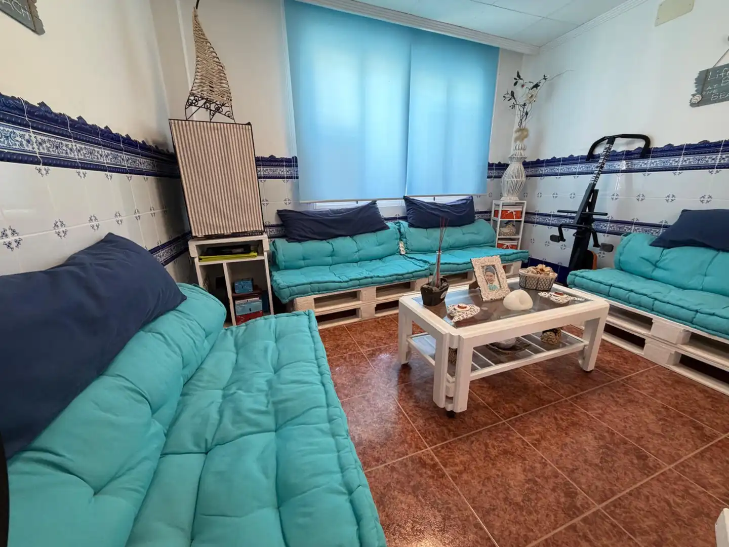 Living room of Ground floor for sale in Chilches / Xilxes  with Private garden, Terrace and Furnished