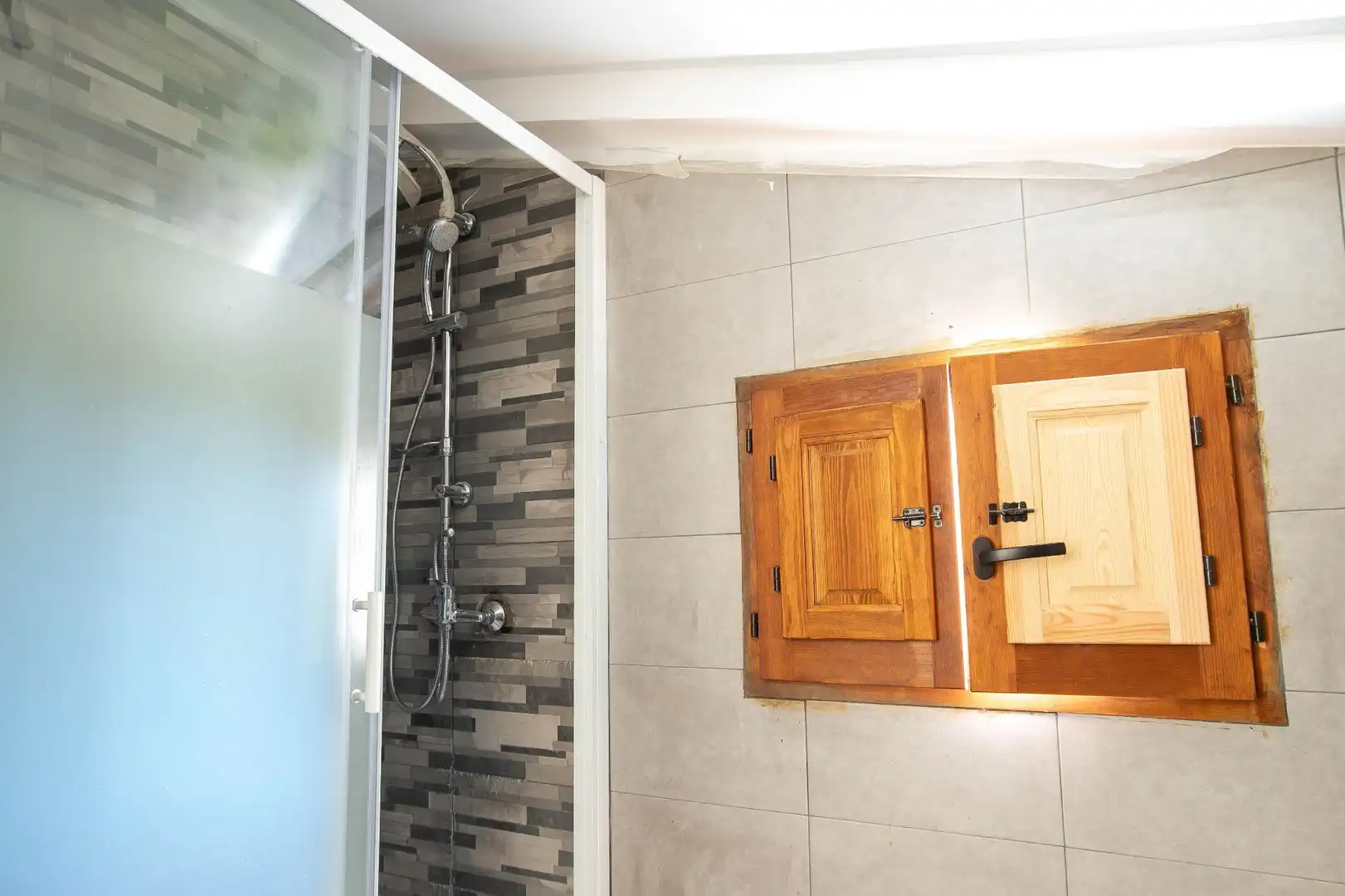 Baño de Finca rústica en venta en Guirguillano con Calefacción, Terraza y Trastero