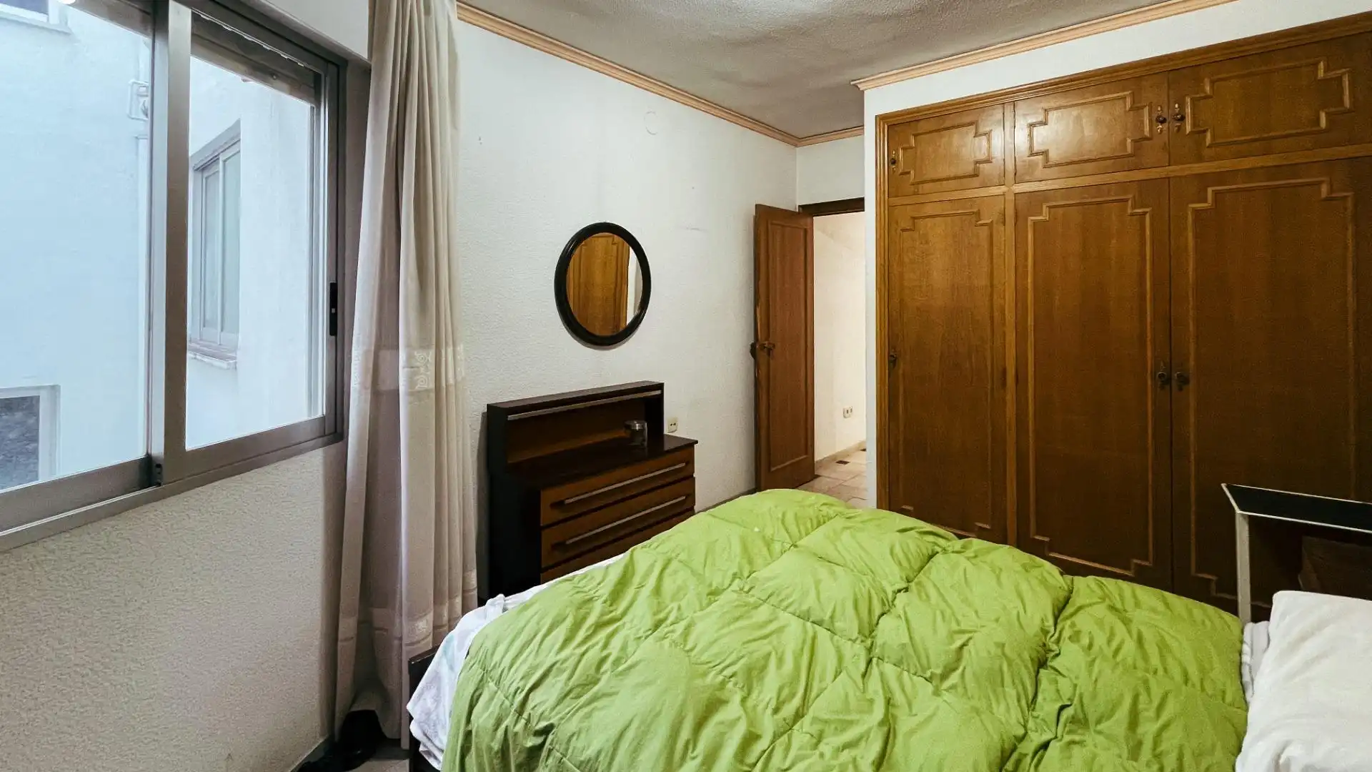 Habitación de Ático en venta en Benidorm con Aire acondicionado, Terraza y Trastero