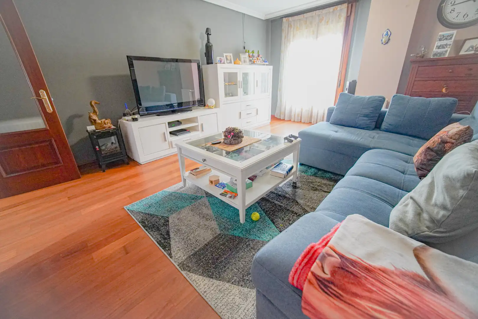 Wohnzimmer von Dachboden zum Verkauf in Avilés mit Heizung, Parkett und Terrasse