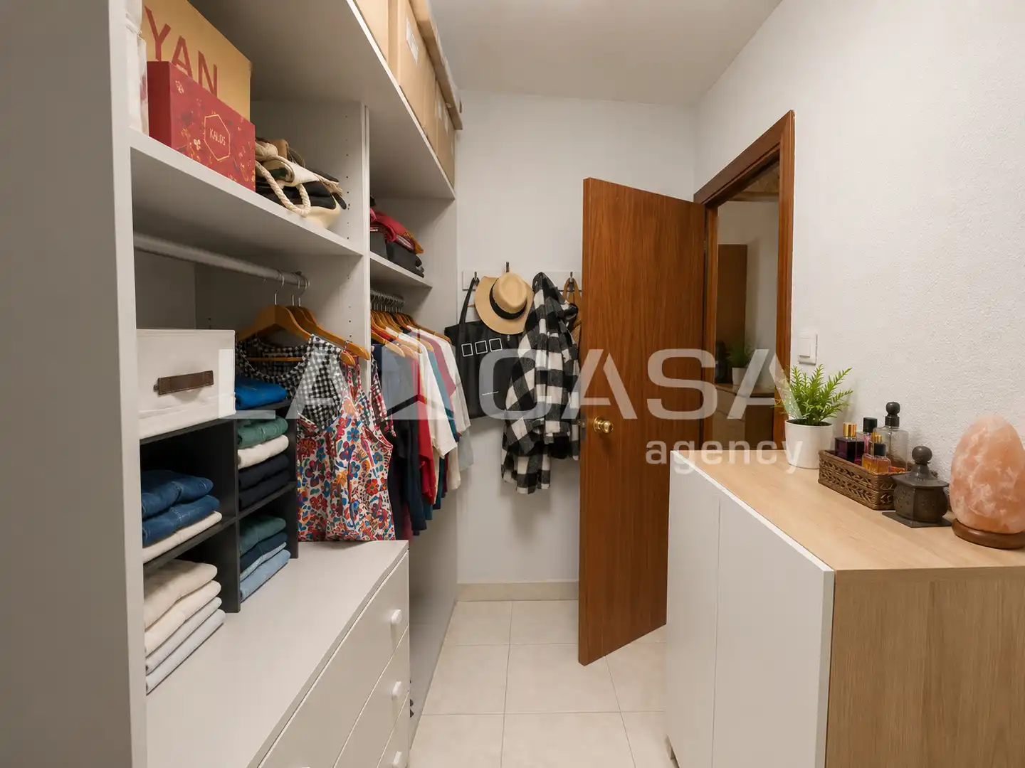 Piso en venta en Santa Coloma de Gramenet con Calefacción y Balcón