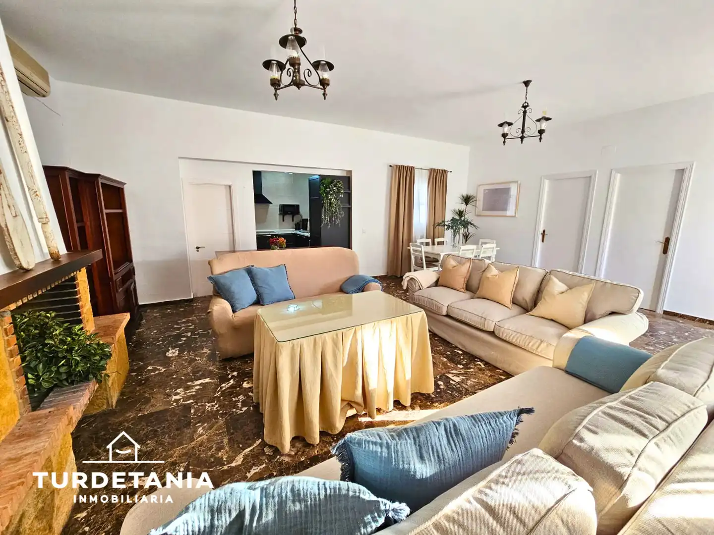 Sala de estar de Casa o chalet de alquiler en Chipiona con Aire acondicionado, Jardín privado y Amueblado