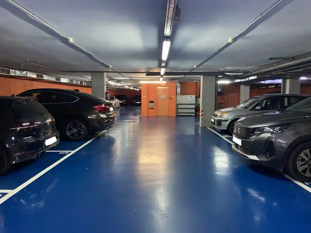 Individual for sale in Gran Via Corts Catalanes, imagen 4