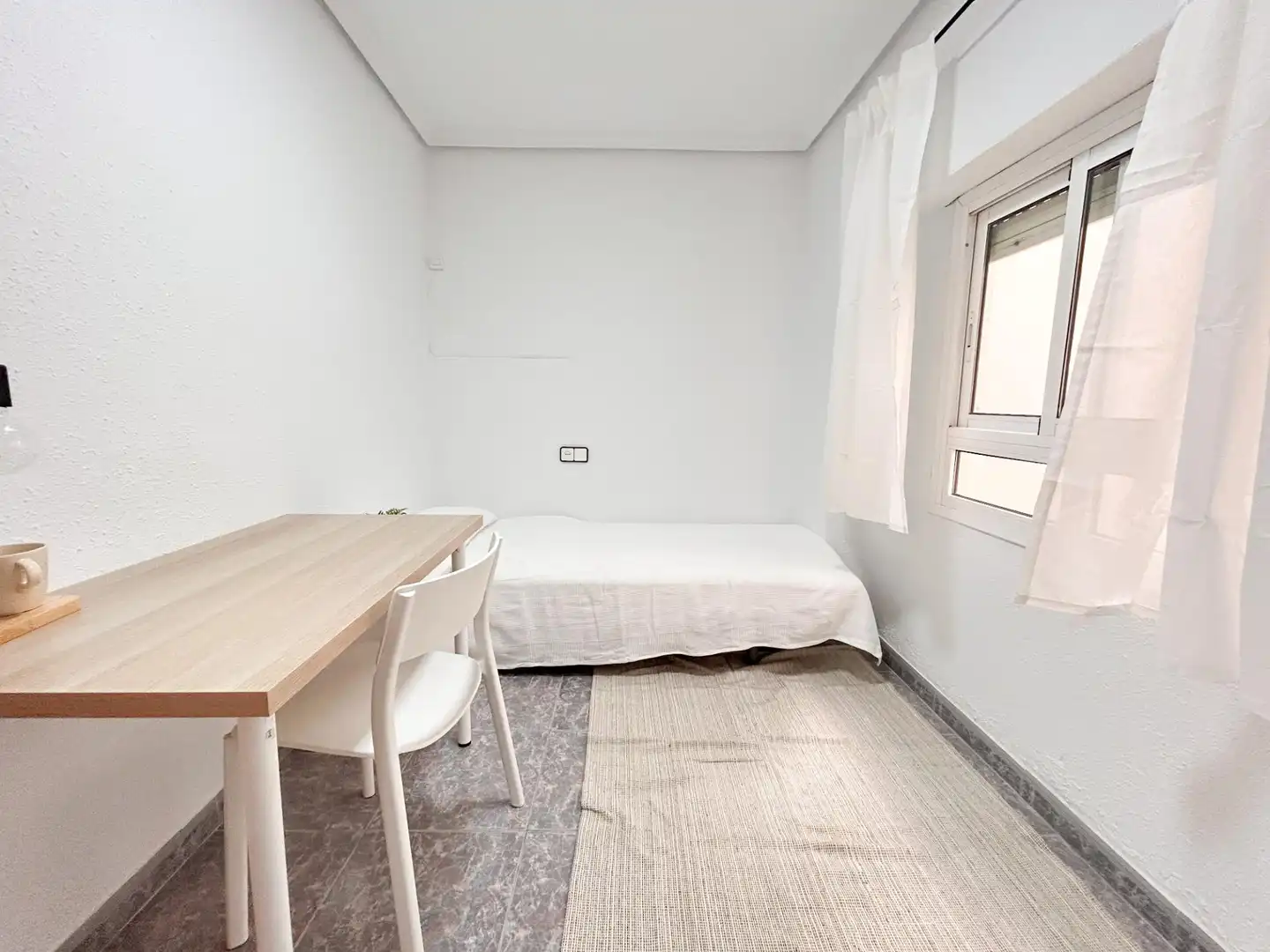Room in Carrer PAU, 30, Centro - El Castillo