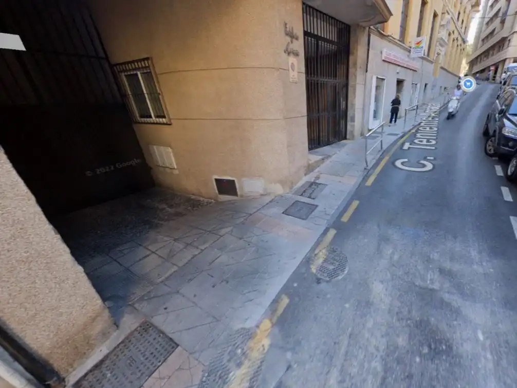 Außenansicht von Garage zur Miete in Ceuta