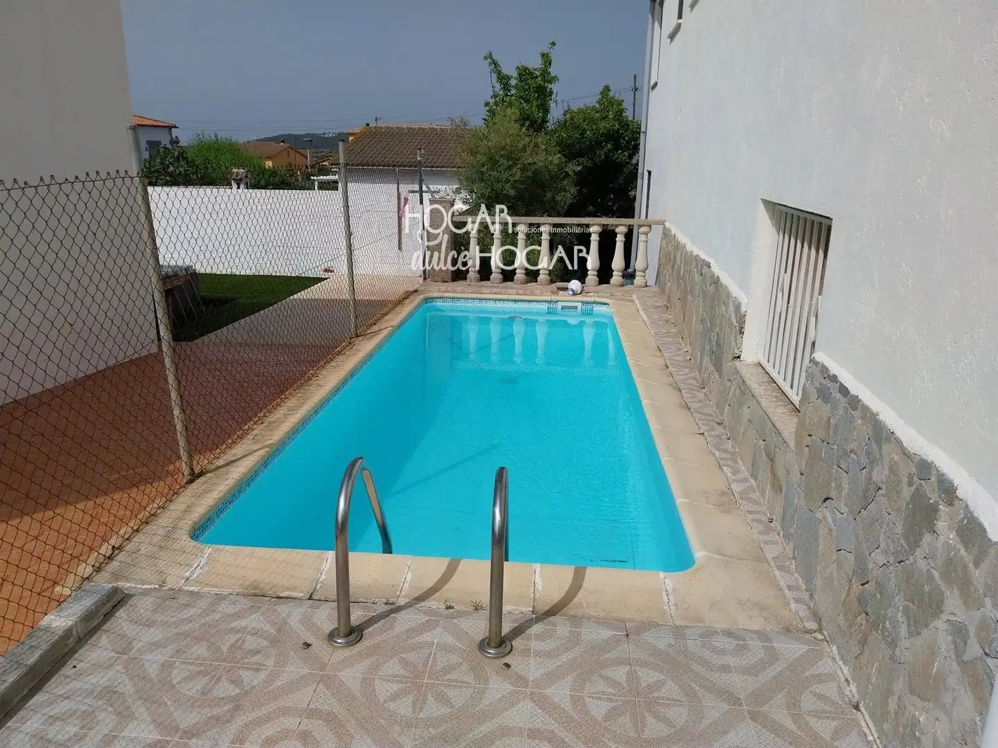 Piscina de Casa adosada en venda en El Vendrell amb Terrassa i Piscina