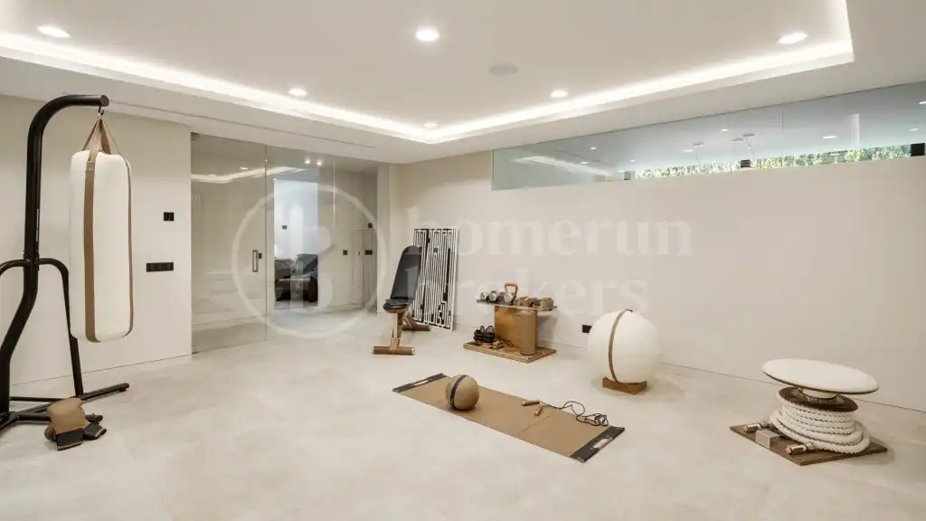 Chalet con piscina en venta en Nueva Andalucía, imagen 27