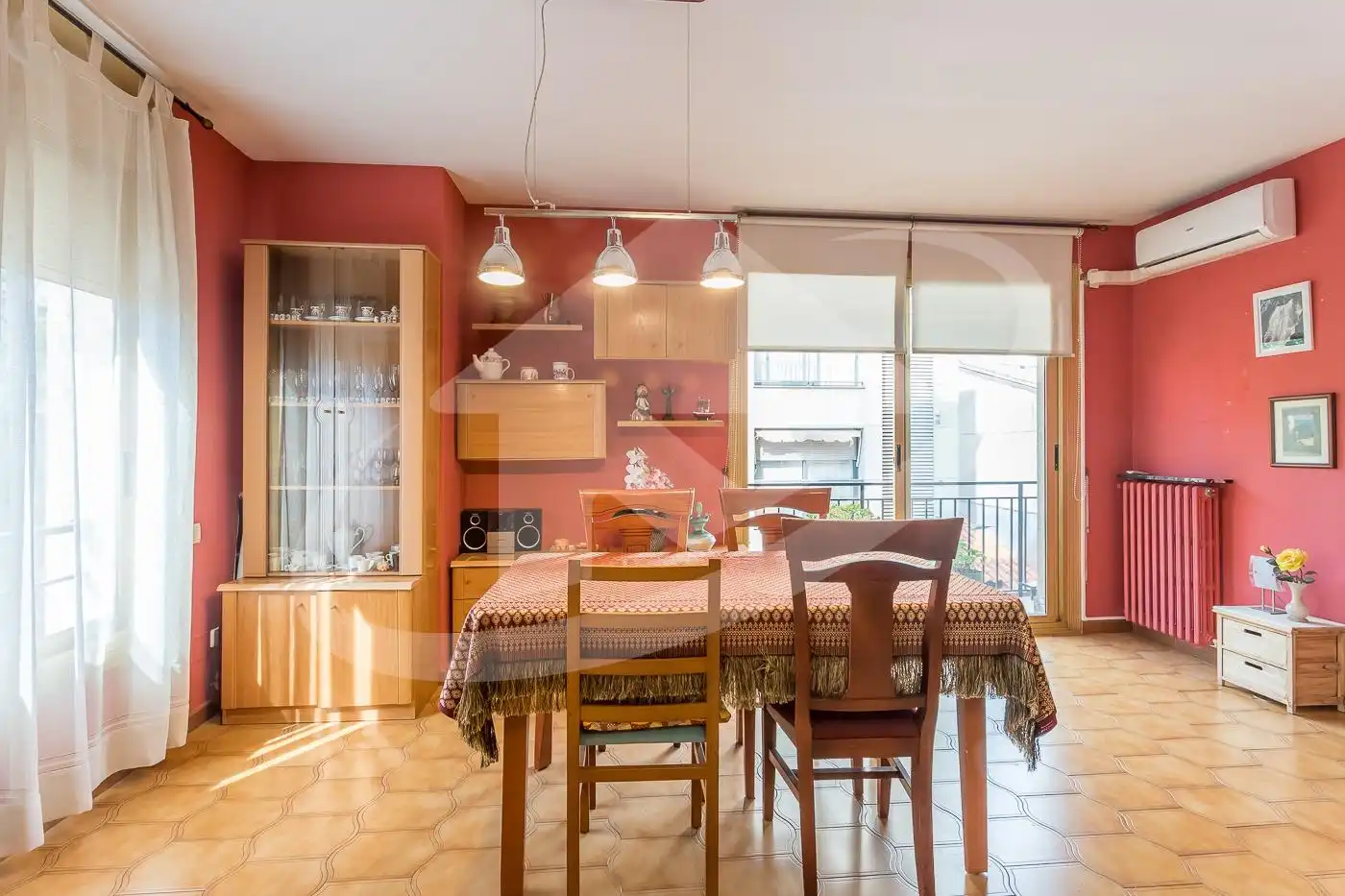 Esszimmer von Wohnung zum Verkauf in Sabadell mit Klimaanlage, Heizung und Balkon
