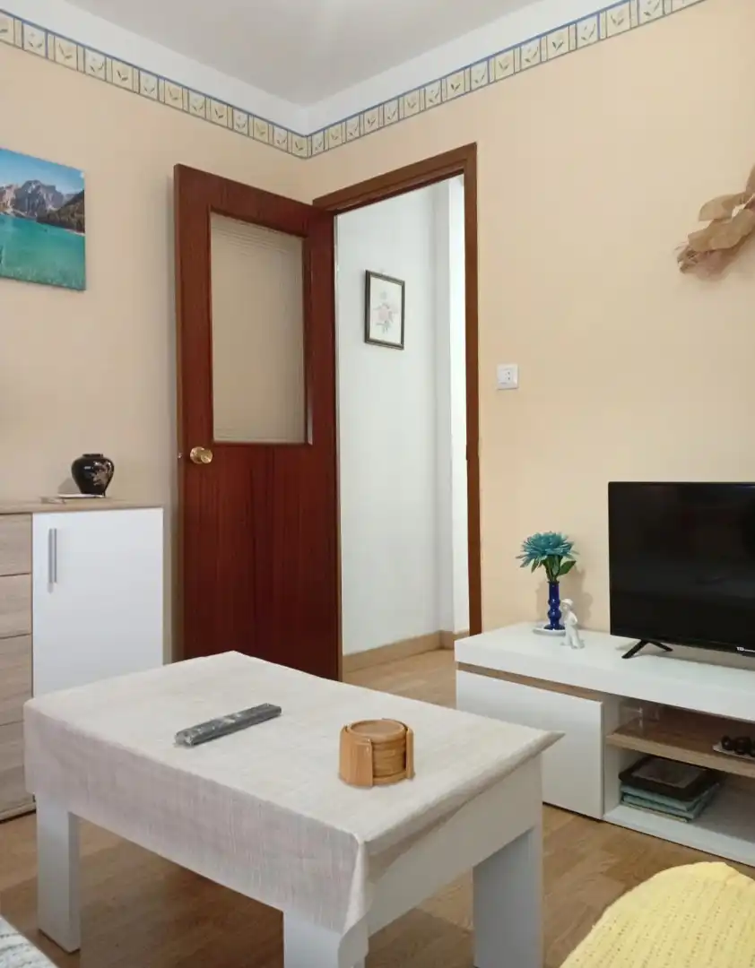 Habitación de Piso en venta en Gijón  con Calefacción, Parquet y Terraza