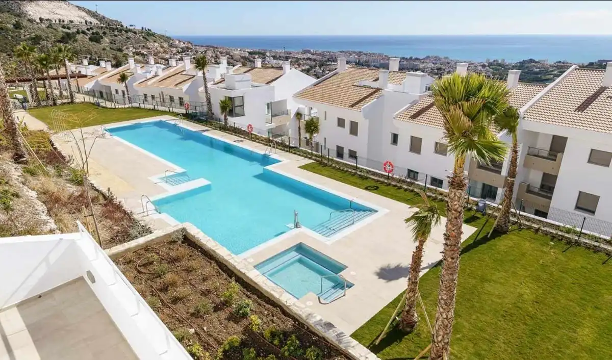 Flat with pool for sale in Avenida de Benalmádena 18, imagen 5