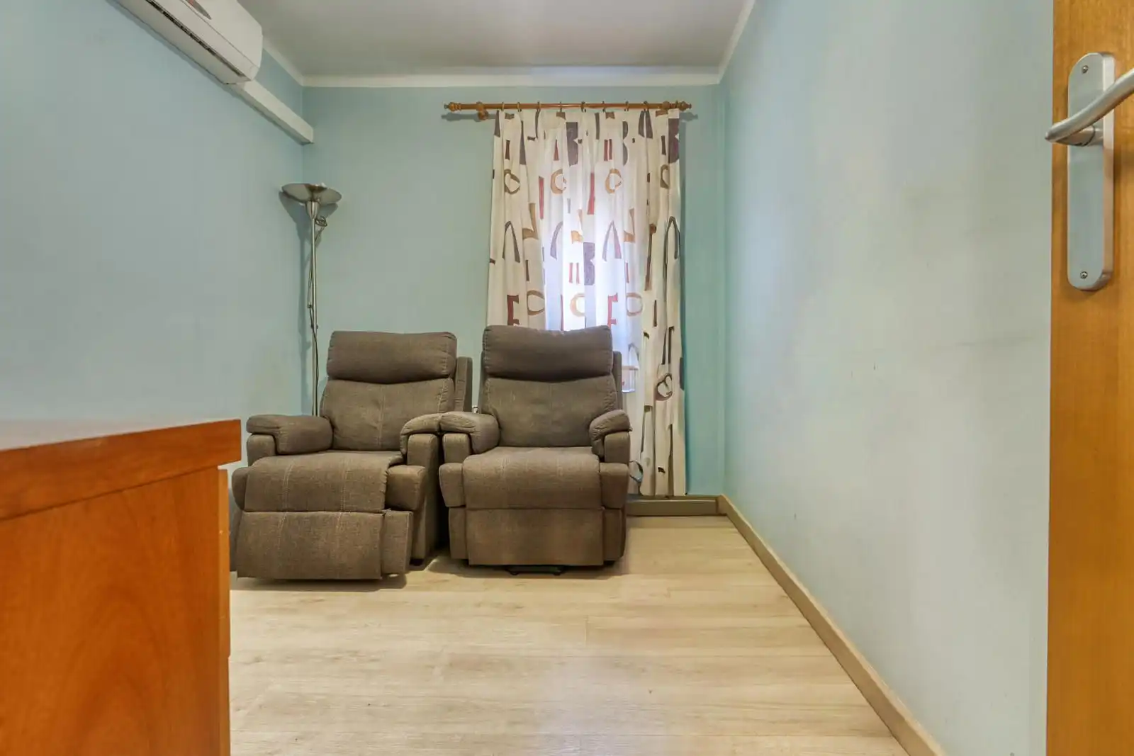 Sala d'estar de Àtic en venda en Cerdanyola del Vallès amb Aire condicionat, Calefacció i Terrassa