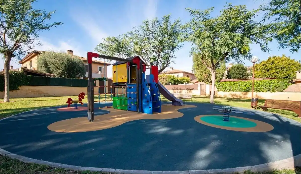 Casa bifamiliare con piscina in vendita a Carrer de Centaure, imagen 38