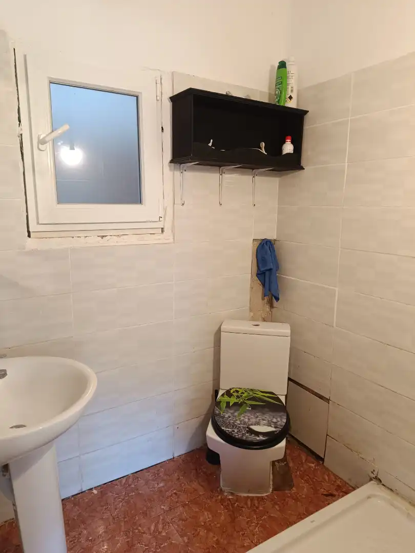 Badezimmer von Wohnung zum Verkauf in Terrassa mit Möbliert