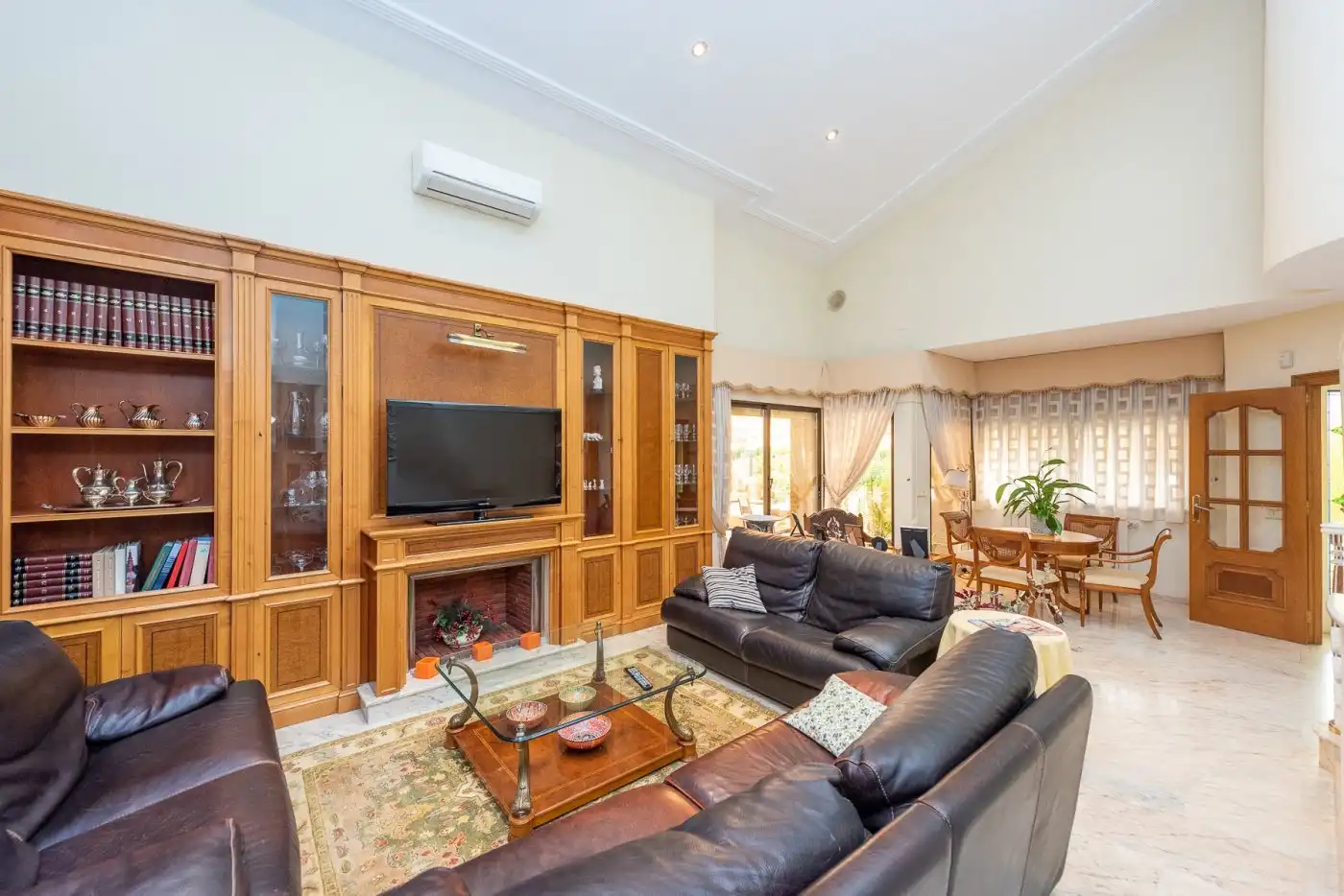 Living room of Houses for sale in Petrer  with Air Conditioner, Heating and Private garden