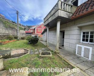 Vista exterior de Casa o xalet en venda en Vigo  amb Terrassa