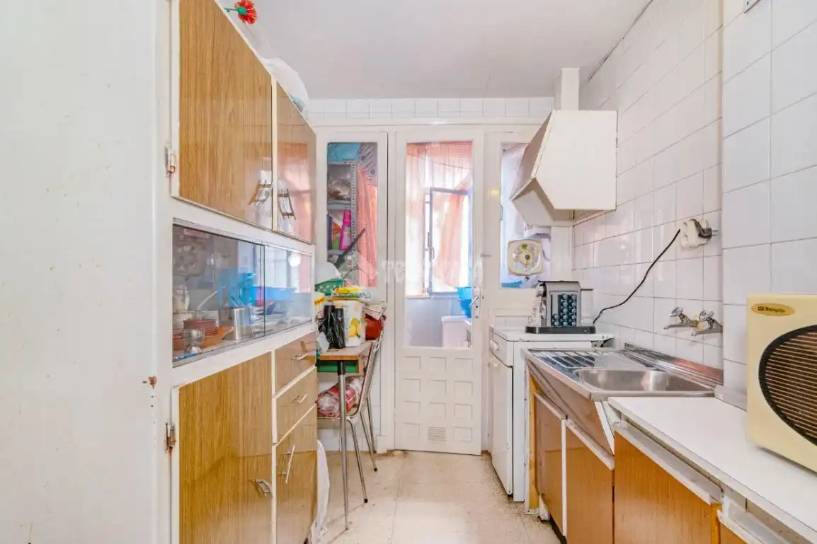 Cocina de Piso en venta en Granada con Calefacción, Amueblado y Balcón