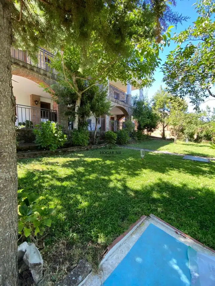 Jardí de Finca rústica en venda en Valencia de Alcántara amb Jardí privat, Terrassa i Piscina