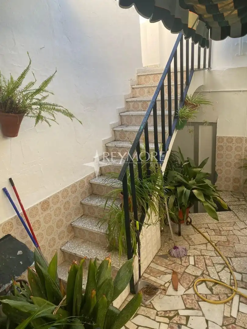 Vista exterior de Casa o xalet en venda en Guadalcázar amb Aire condicionat, Terrassa i Traster