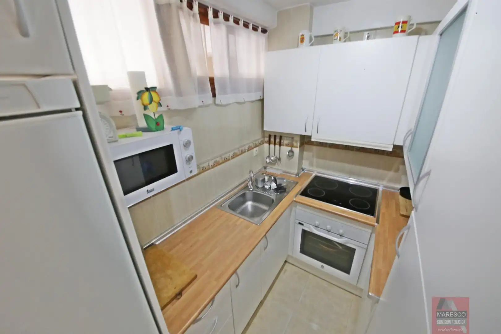 Kitchen of Flat for sale in Fuengirola  with Terrace, Storage room and Community pool