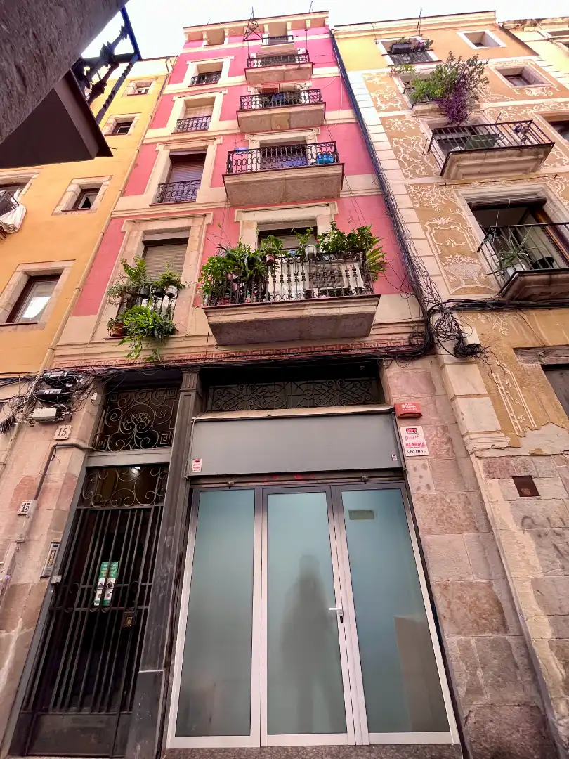 Vista exterior de Piso en venta en Barcelona con Aire acondicionado, Parquet y Amueblado