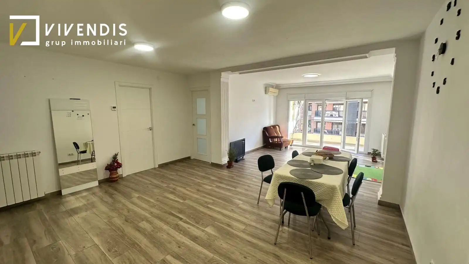 Living room of Flat for sale in Lleida  with Air Conditioner, Heating and Terrace