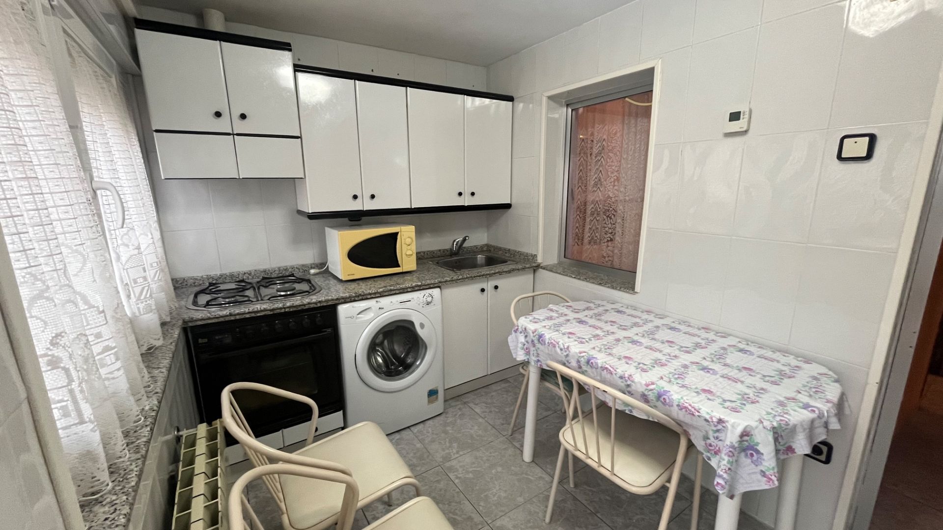 Cuina de Casa o xalet en venda en Valladolid Capital amb Calefacció i Moblat