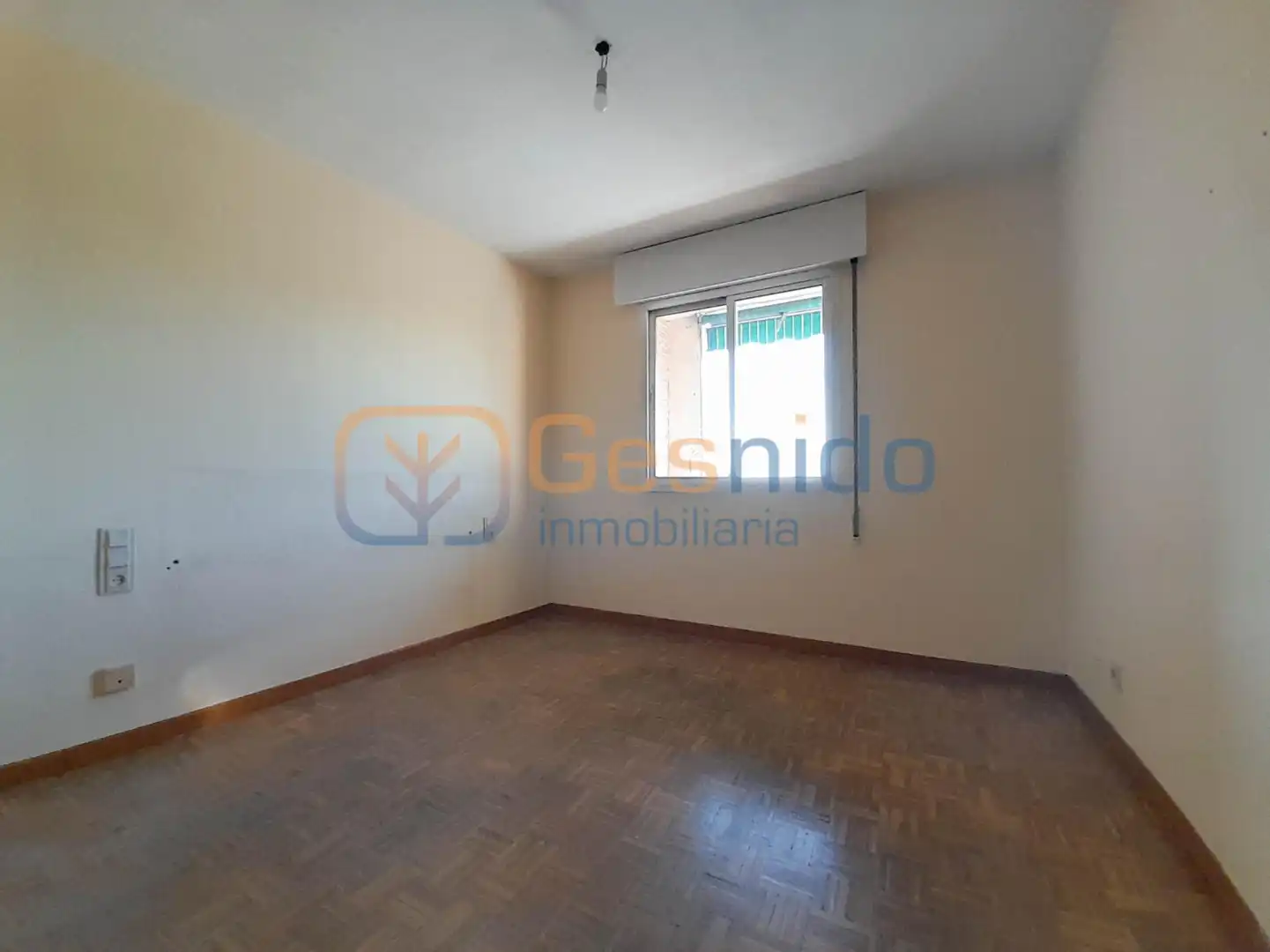 Bedroom of Flat for sale in Segovia  with Heating, Parquet flooring and Terrace
