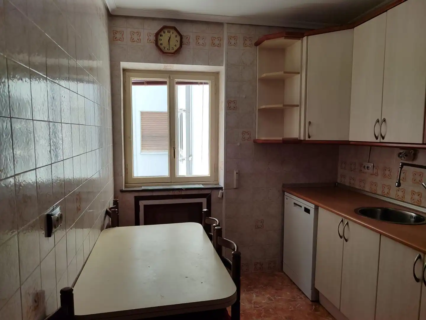 Cuina de Pis en venda en Oviedo  amb Calefacció
