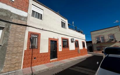 Vista exterior de Casa o xalet en venda en Mérida