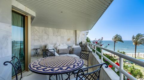 Foto 3 de Apartament en venda a Puente Romano, Málaga