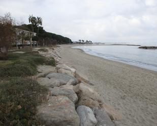 Vista exterior de Casa o xalet en venda en Cambrils amb Aire condicionat, Jardí privat i Terrassa