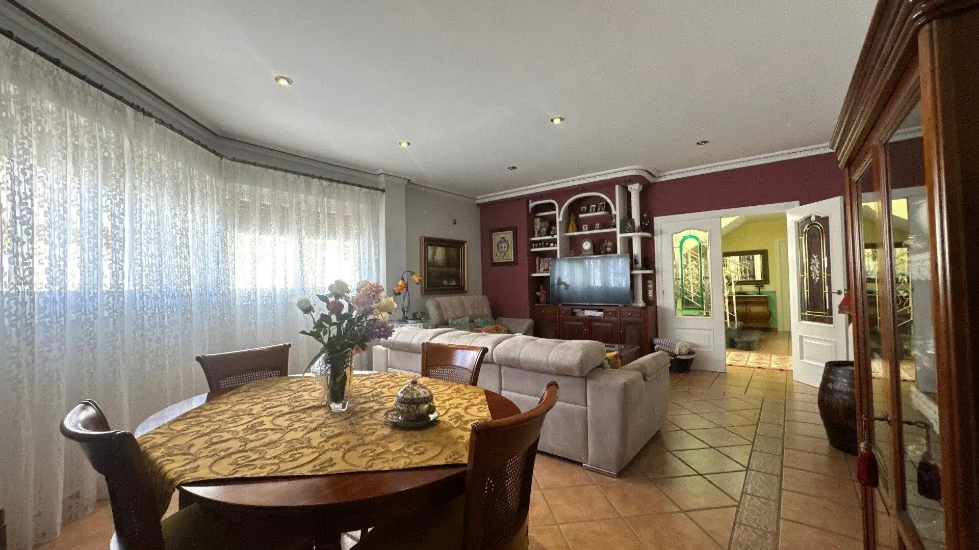Houses for sale in Sax
