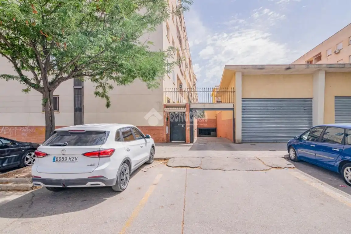 Parking de Piso en venta en Granada