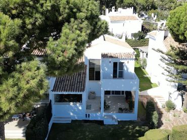 Adosado en venta en Nueva Andalucía