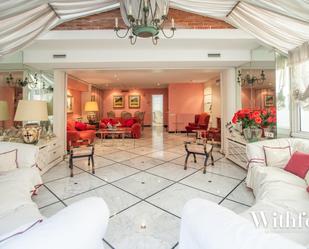 Living room of Single-family semi-detached for sale in  Barcelona Capital  with Air Conditioner, Terrace and Balcony