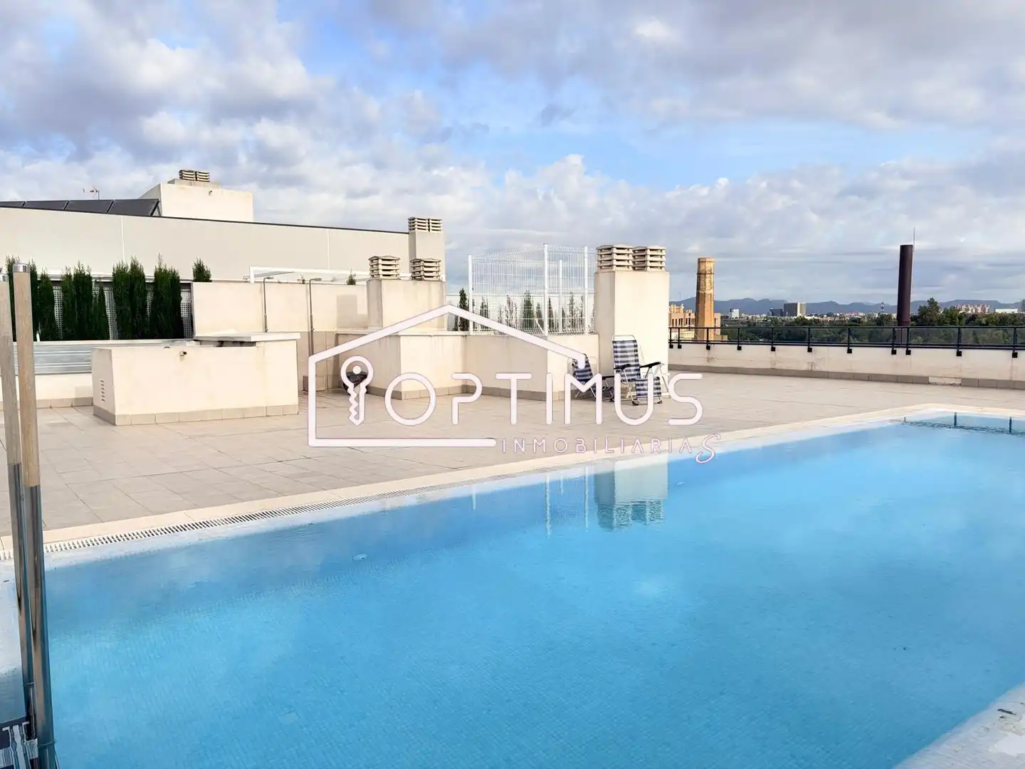 Piscina de Apartamento en venta en La Constitución - Canaleta