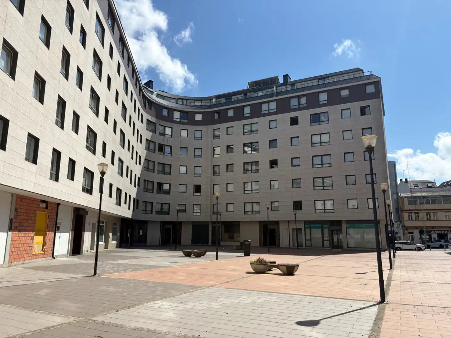 Vista exterior de Garaje en venta en Narón