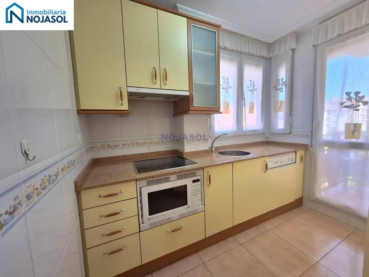 Apartament amb ascensor de lloguer a Avenida Santander, imagen 3